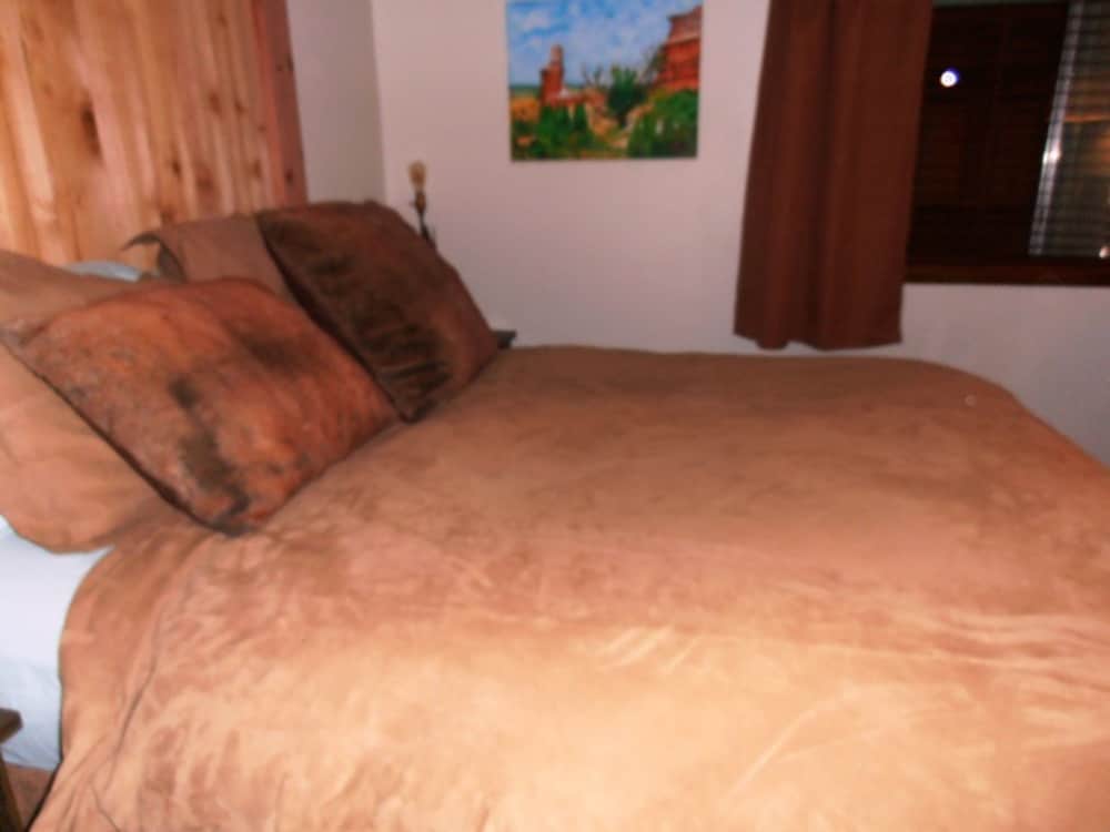 Condo, 1 Bedroom photo 1