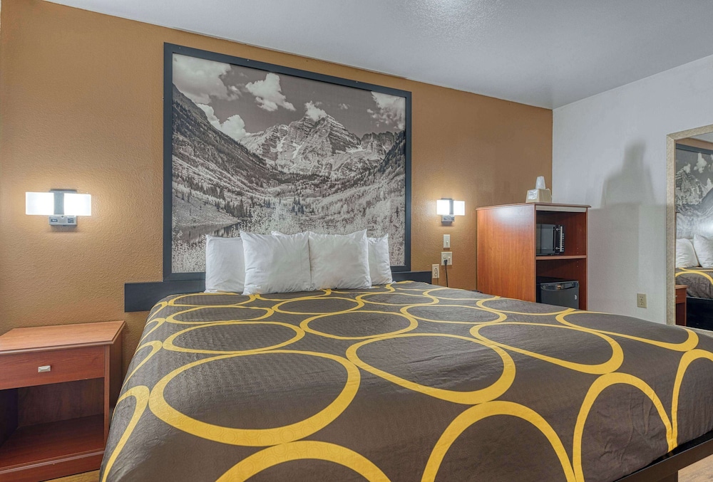 Suite, Multiple Beds, Non Smoking photo 3