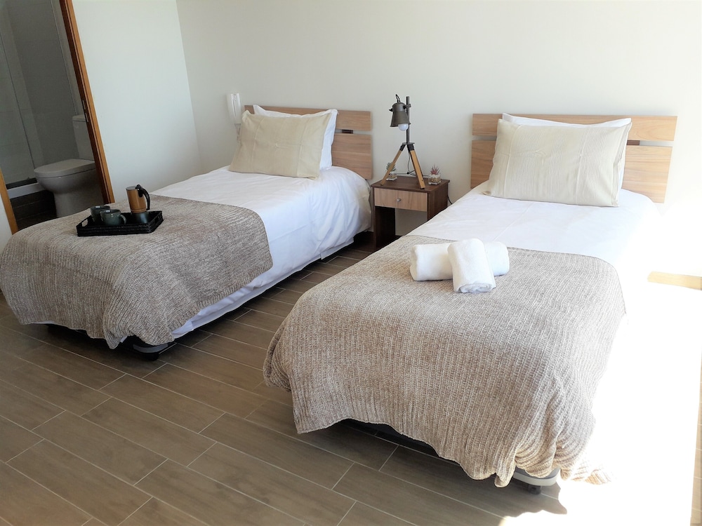 Family Apartment, 2 Bedrooms, Mountain View (B) photo 1