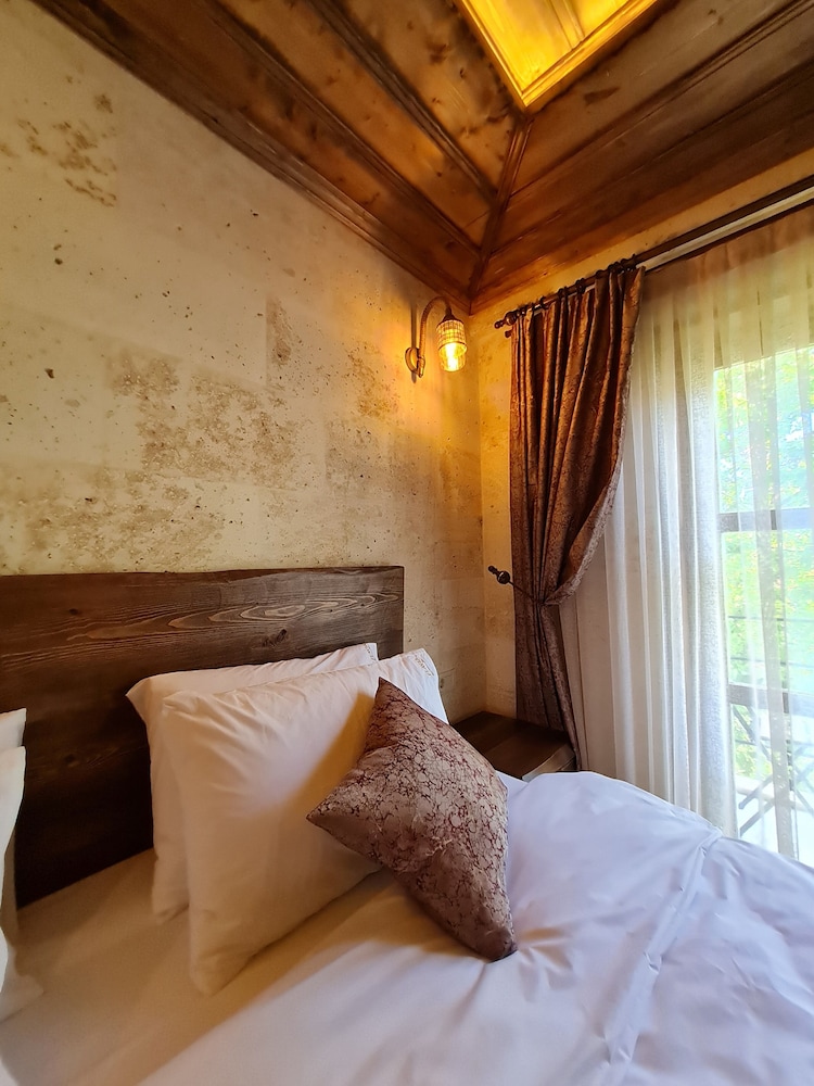 Superior Room - Photo 15