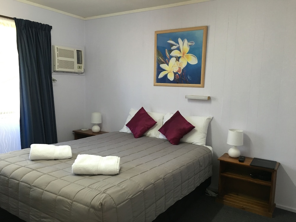 Standard Suite, 1 Double Bed, Non Smoking, Kitchenette photo 1