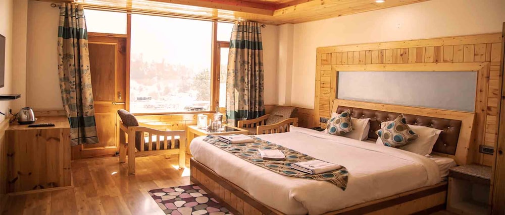 Deluxe Double Room photo 3