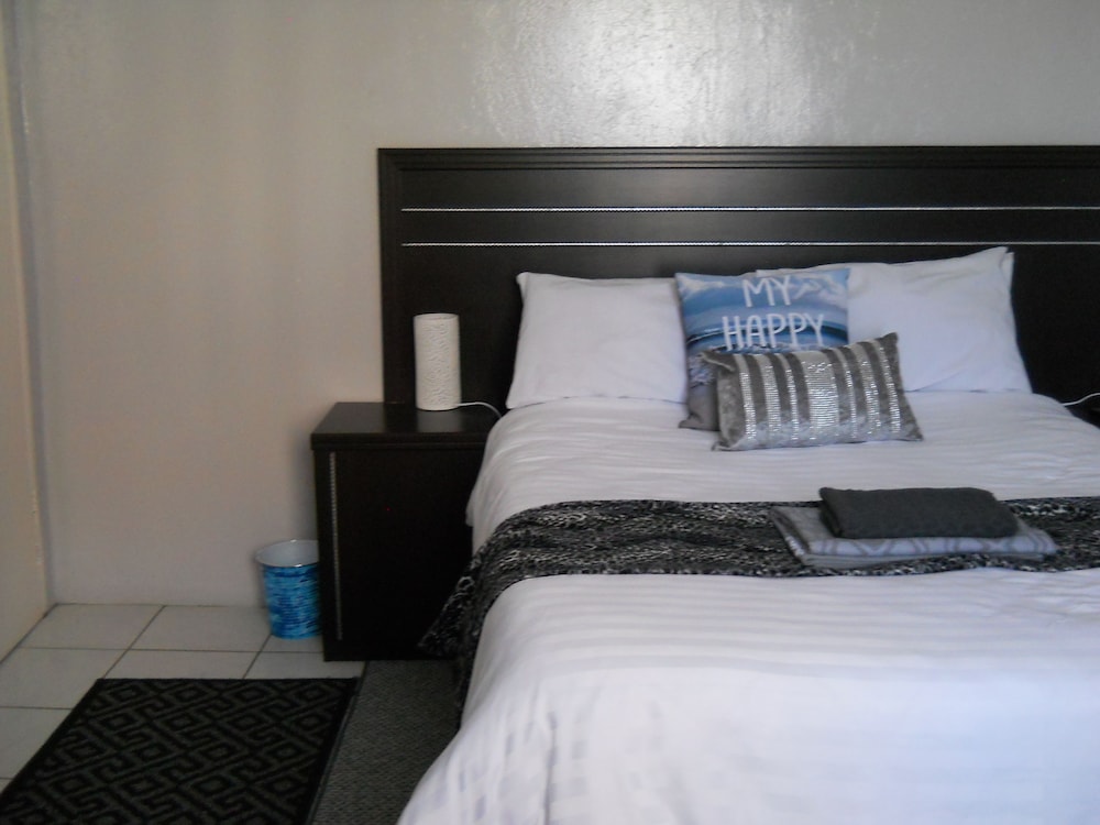 Standard Double Room photo 3