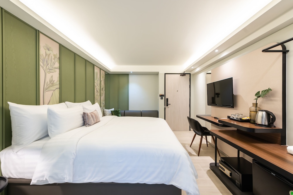 Deluxe Double Room photo 3
