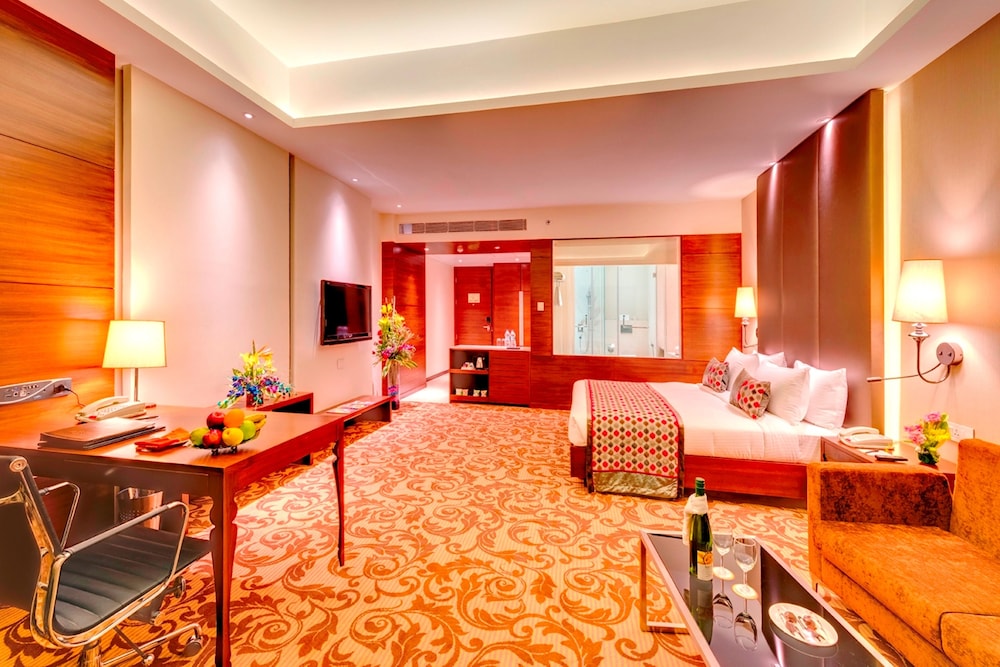 Suite, 1 King Bed