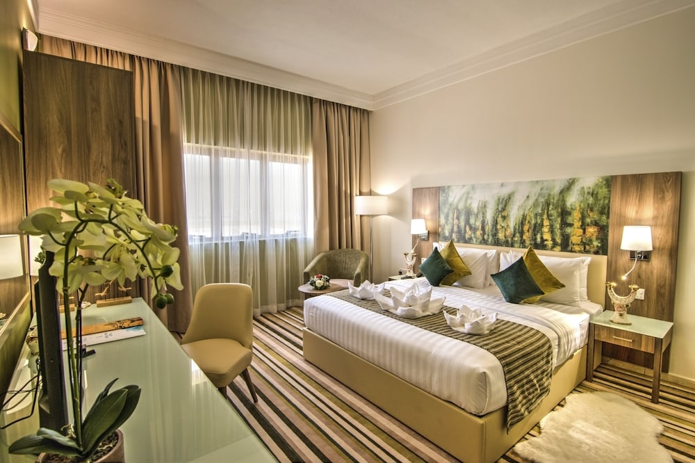 Deluxe Double Room, 1 Double Bed, Balcony photo 1