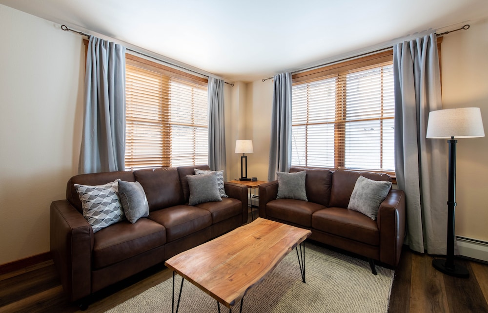 Condo, 1 Bedroom photo 3