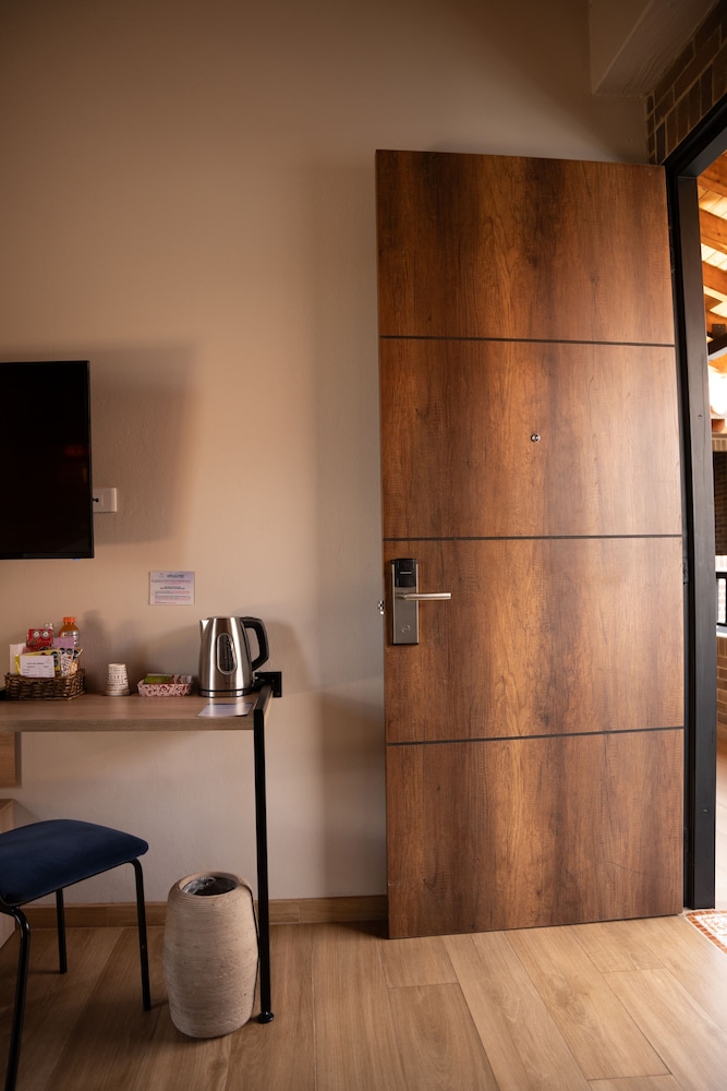 Studio Suite photo 2