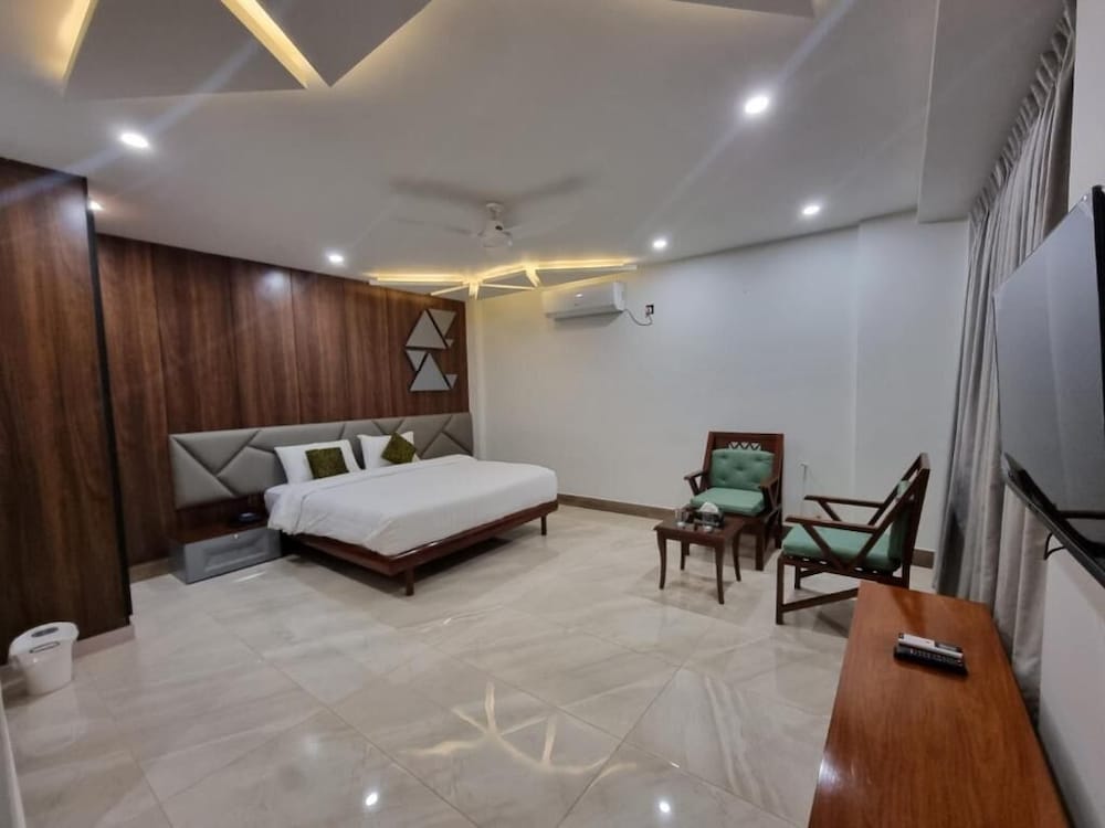 Deluxe Double Room photo 3