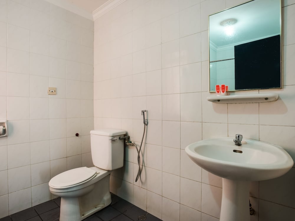 Deluxe Double Room, 1 Queen Bed - Photo 2