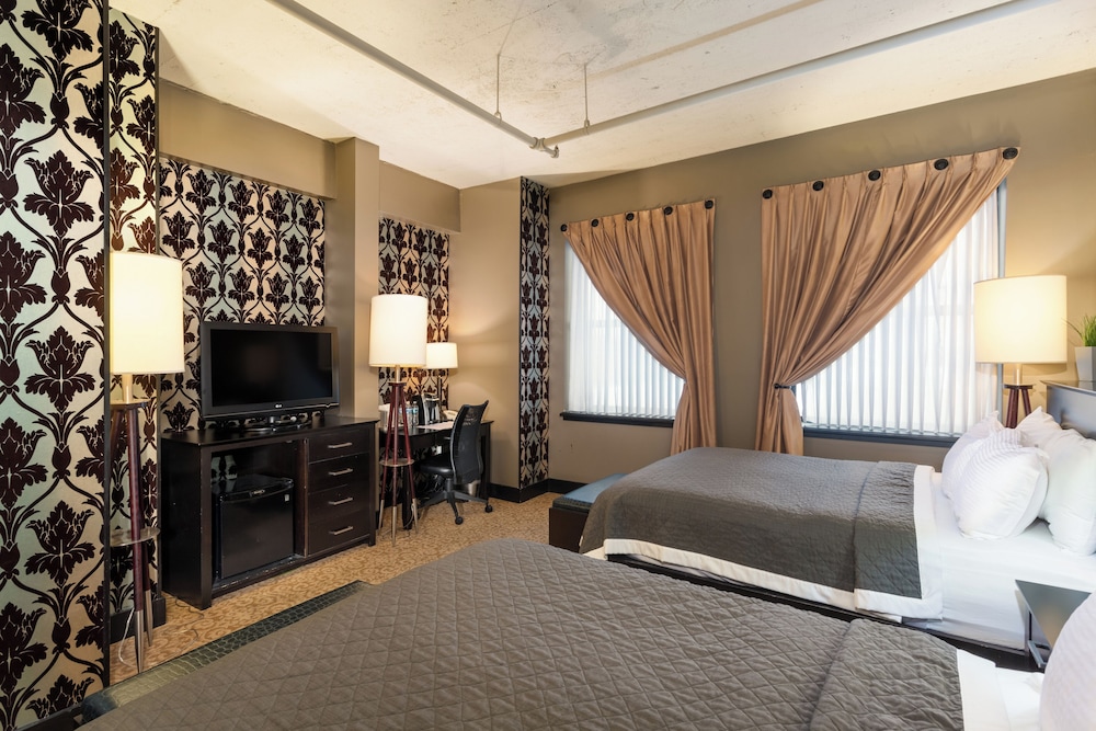 Standard Room, 2 Queen Beds, Non Smoking photo 1