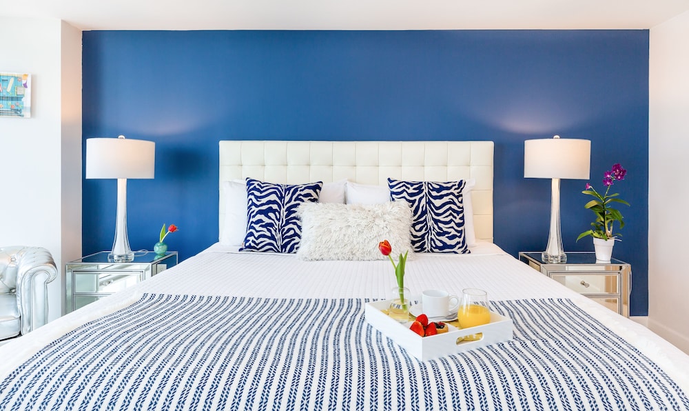 Boutique Apartment, Ocean, 1 King & Sofa Bed, Balcony thumbnail 5