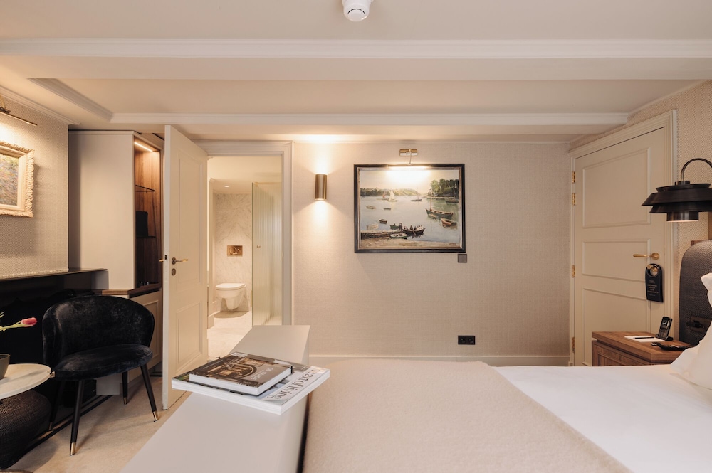Room (Merchant Streeview) thumbnail 6