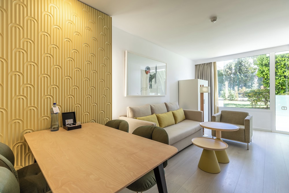 Club Apartment, Terrace, Annex Building (3 adults) - Photo 5
