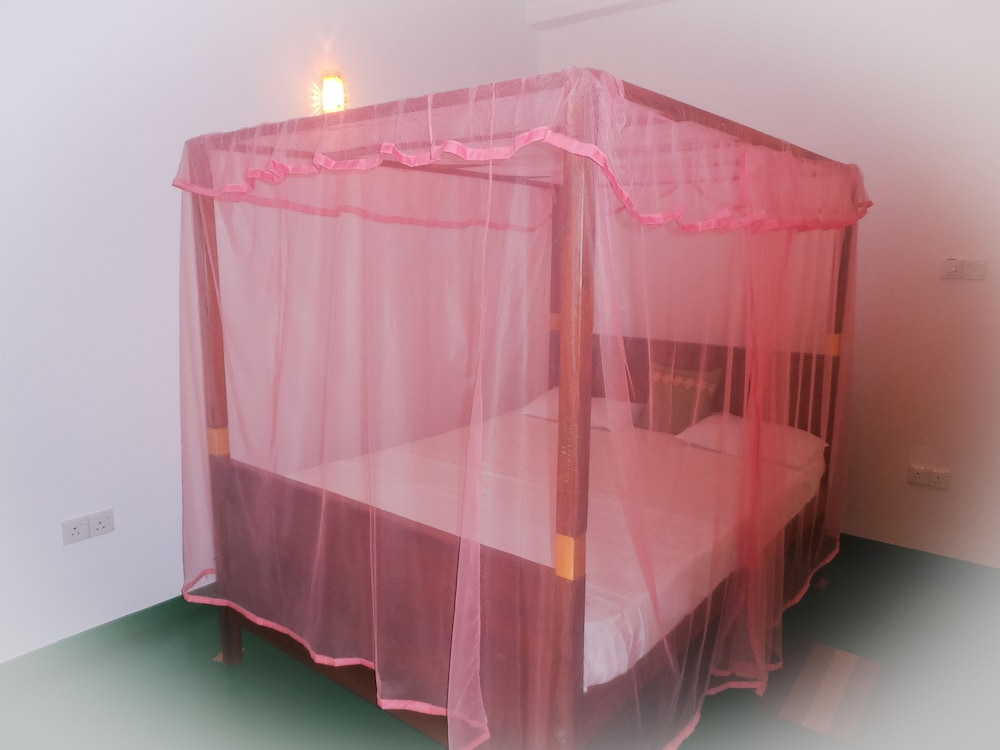 Deluxe Double Room, 1 Bedroom, Smoking, Garden View photo 2