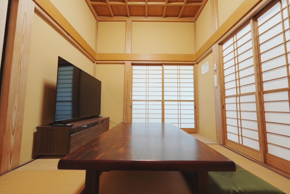 Japanese-style House, Courtyard View photo 1