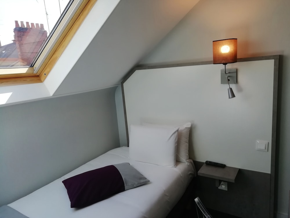 Single Room, 1 Twin Bed (Small)