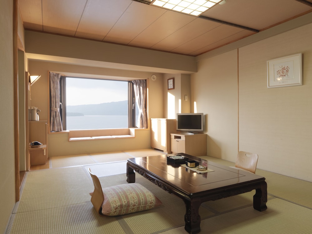 Japanese Style Room, Non Smoking, Lake View photo 2
