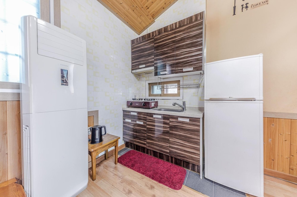 Basic Room, 3 Bedrooms (Teokshil) photo 2