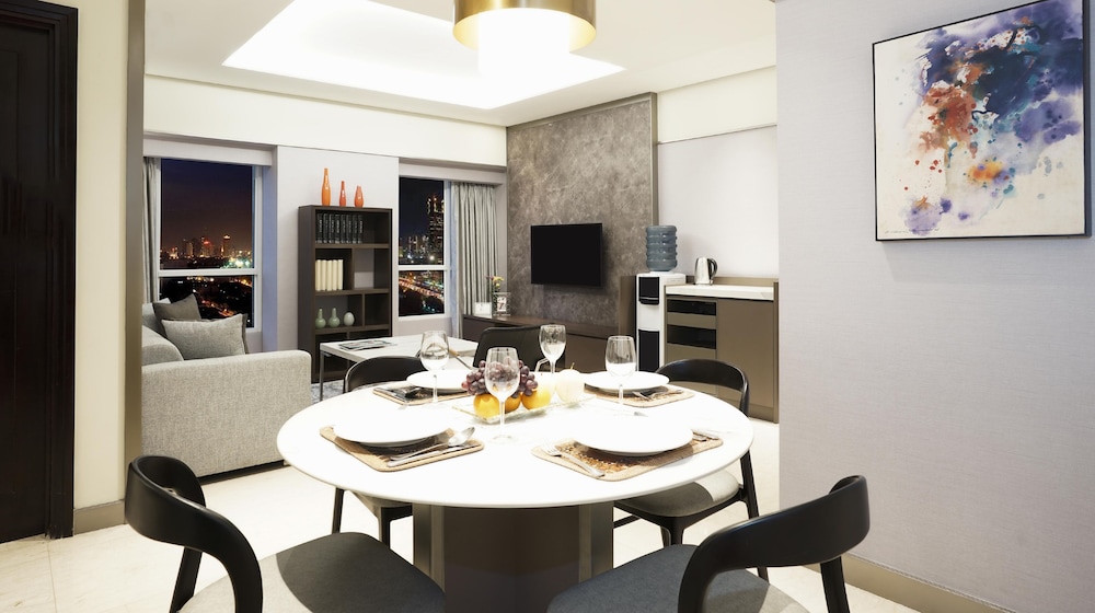 Executive Suite, 2 Bedrooms - Photo 4