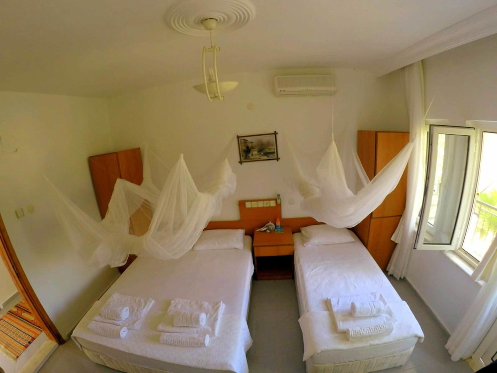 Standard Triple Room - Photo 14