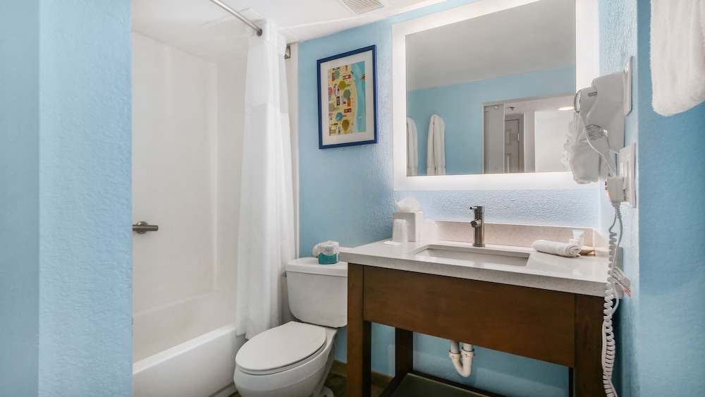 Studio, 2 Queen Beds, Kitchenette, Beach View (Gulf Front) - Photo 6
