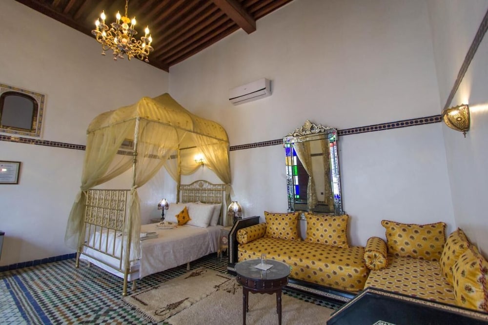 Deluxe Triple Room, Courtyard View
