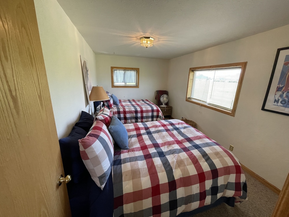 Family Cabin, 2 Bedrooms, Mountain View, Mountainside photo 2