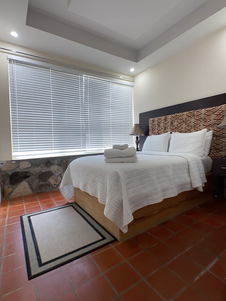 Deluxe Suite, 1 Bedroom, Accessible, Beach View, photo 6