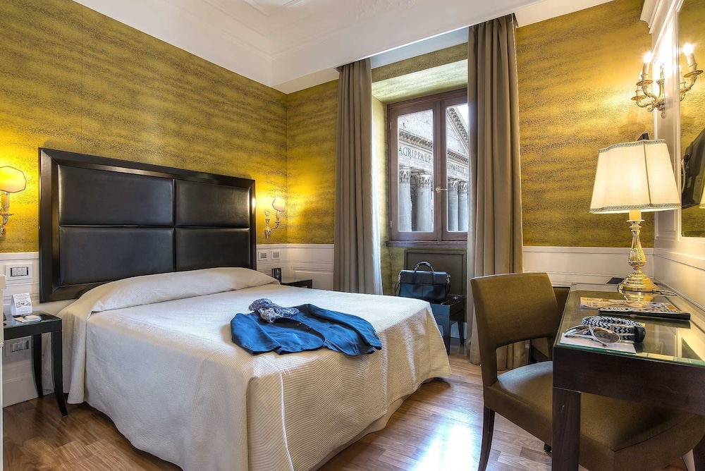 Superior Double Room, City View photo 2