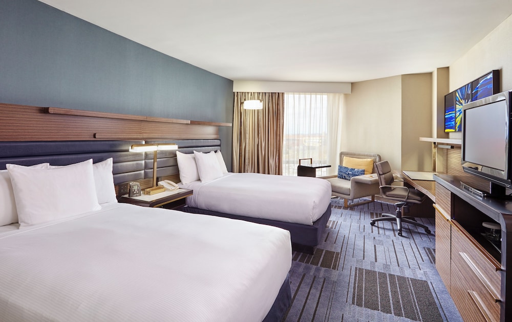 Deluxe Room, 2 Double Beds, Accessible (Shower) - Photo 3