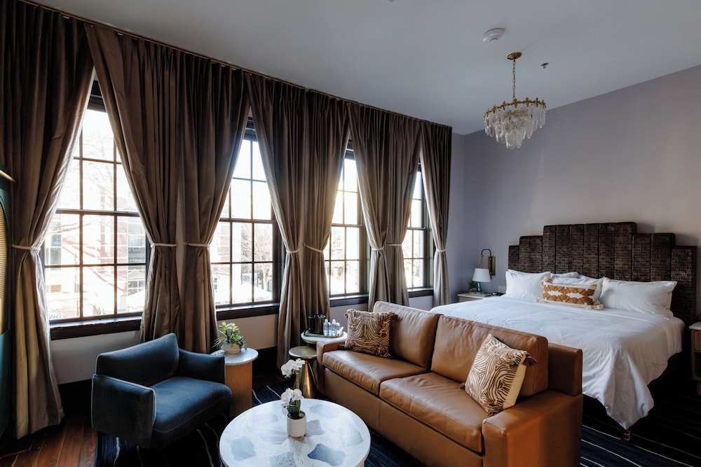 The Darling Suite photo 1