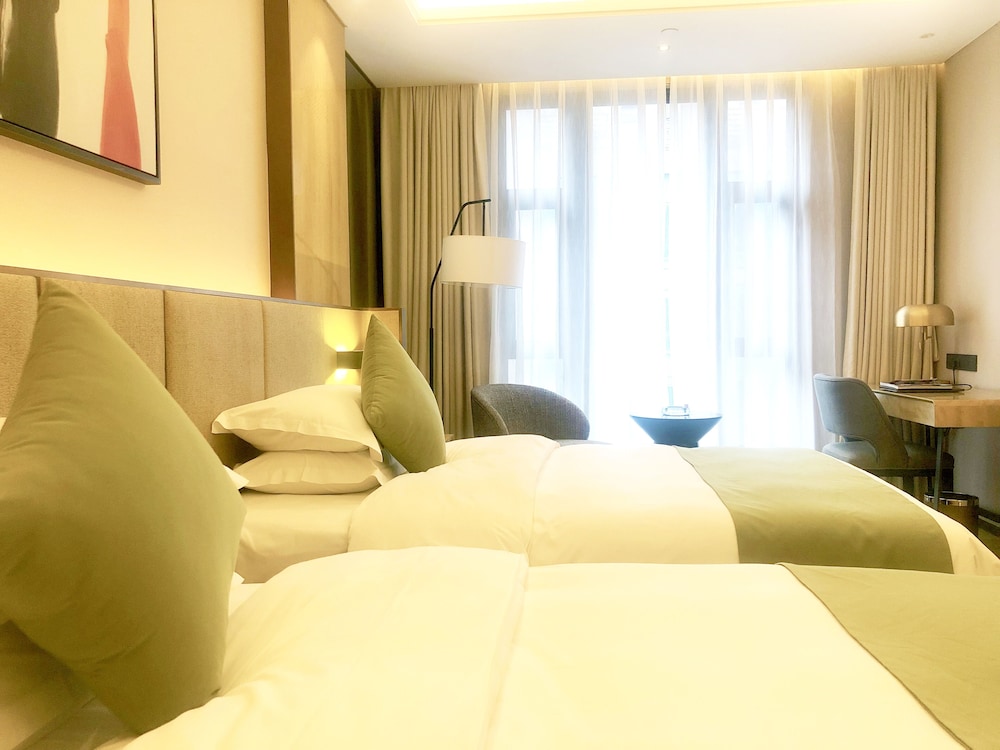 Room, 2 Double Beds, Smoking (Elegant)