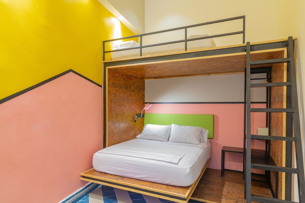 Deluxe Double Room, 1 King Bed photo 3