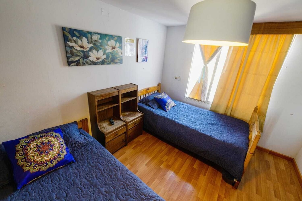 Economy Twin Room photo 1