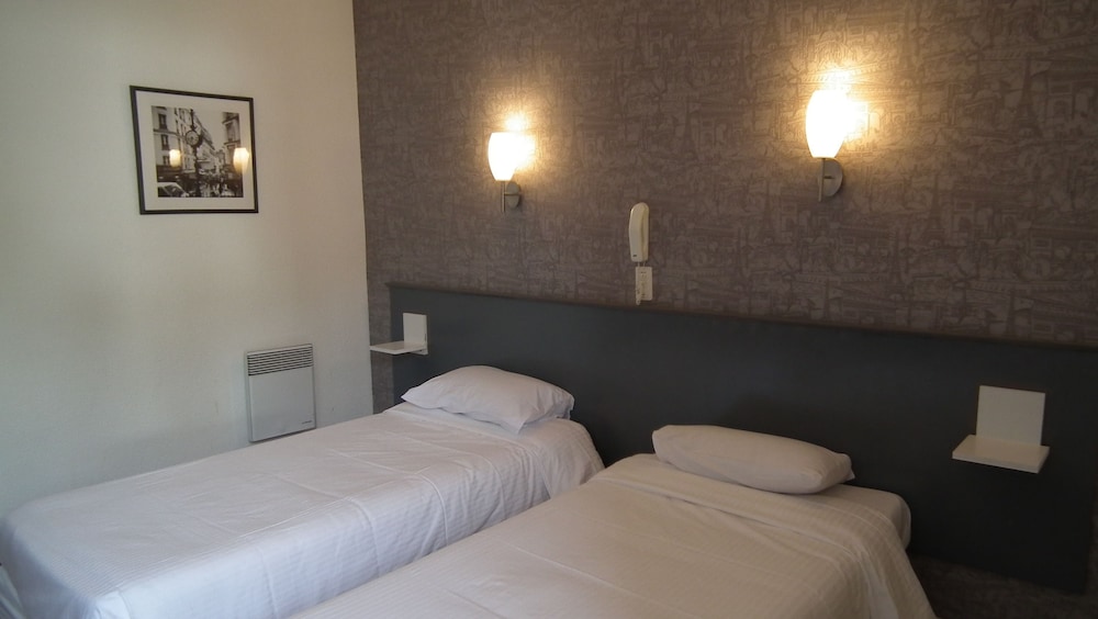 Single Room photo 2