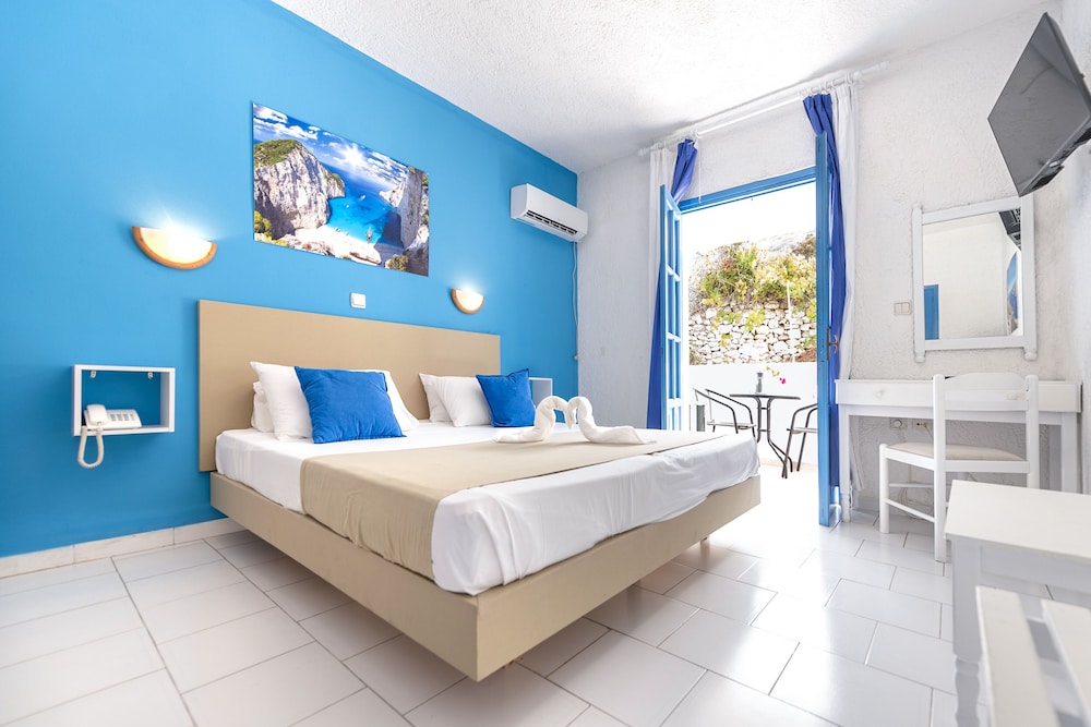 Double Room - Photo 2