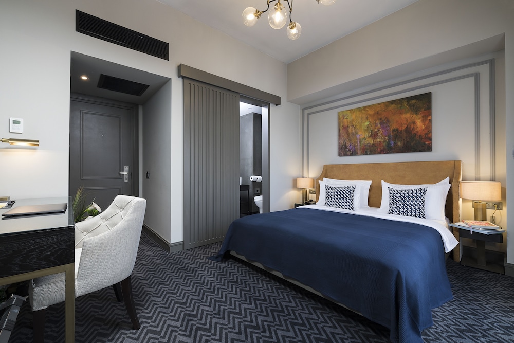 Superior Double Room, 1 Queen Bed, Non Smoking photo 1