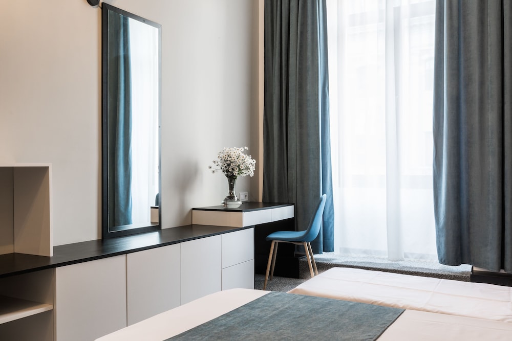Premium Double or Twin Room, 1 King Bed, City View photo 1