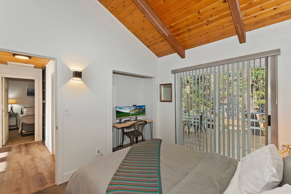 Family Cabin, 2 Bedrooms, Non Smoking, Patio photo 3
