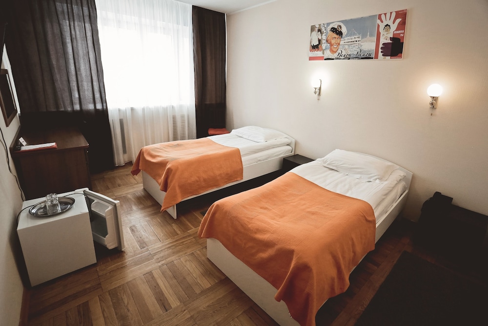 Standard Twin Room photo 1
