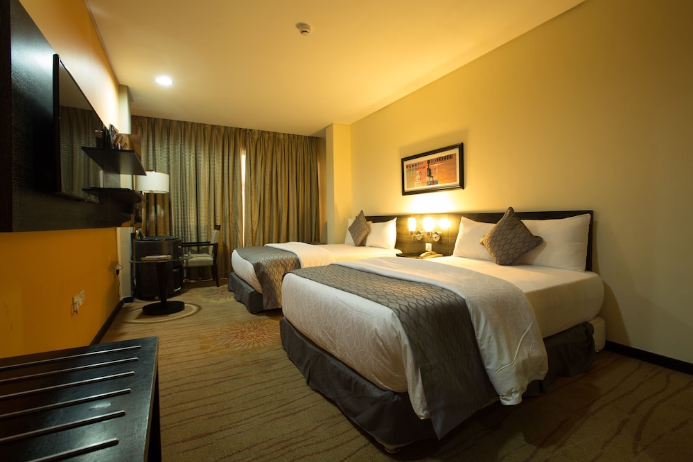 Standard Room, 2 Twin Beds, Non Smoking, Refrigerator photo 3