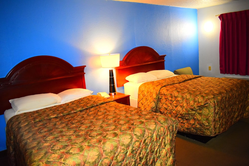 Standard Double Room, 2 Double Beds, Smoking photo 3