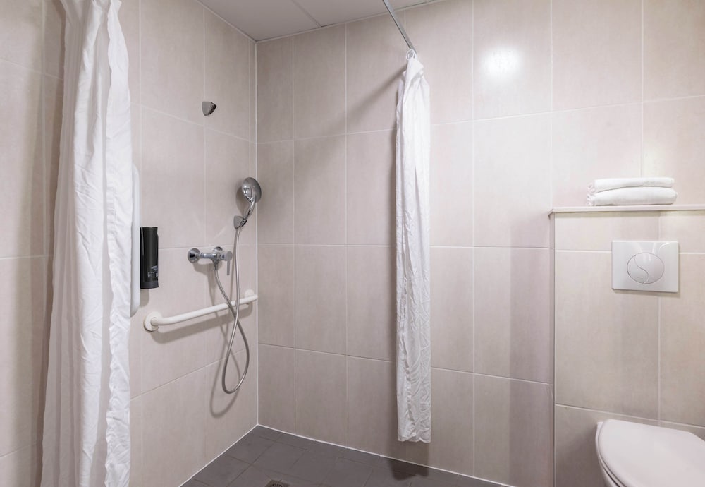 B&B HOTEL Lille Roubaix Campus Stazione, Foto 5