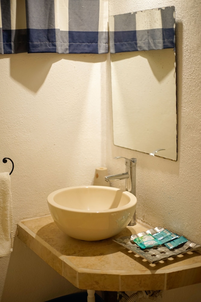Junior Triple Room, 1 Bedroom, Non Smoking, Ground Floor photo 3