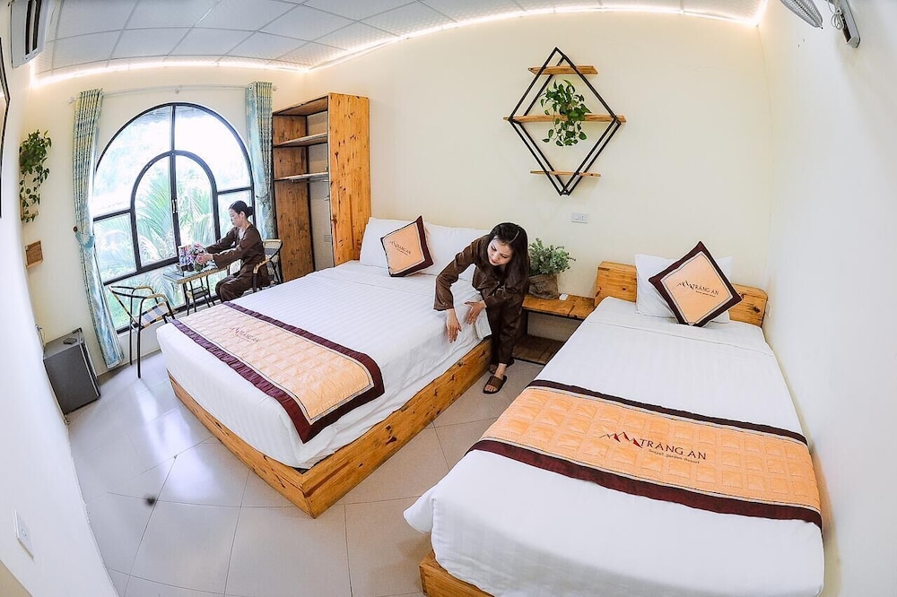 Deluxe Twin Room photo 3