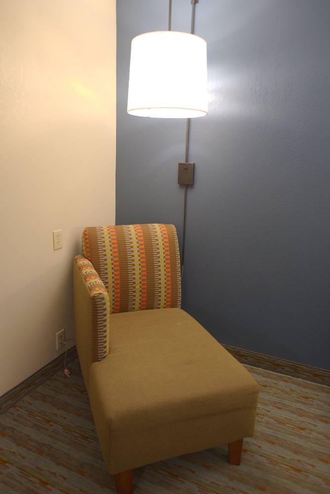 Standard Room, 1 King Bed, Accessible (Comm, Mobility) photo 2