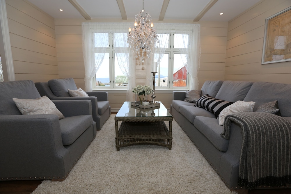 Apartment (Hovedbygningen) photo 1