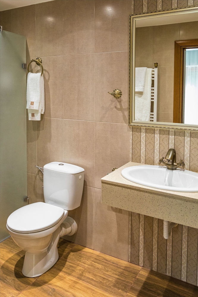 Deluxe Double Room - Photo 4