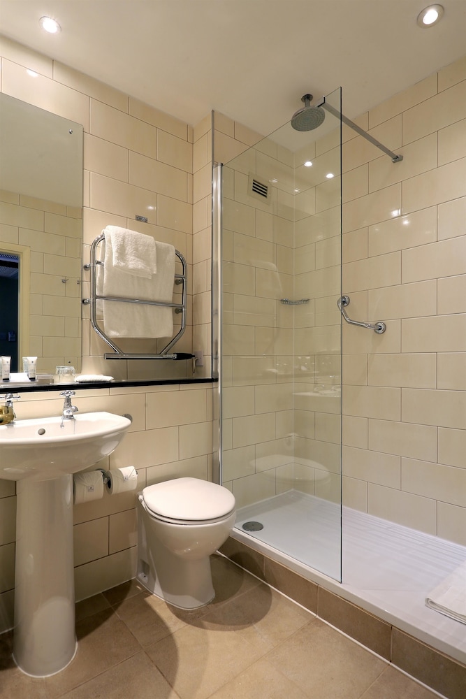 Superior Room, 1 Double Bed (Deluxe Double) - Photo 4